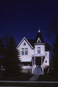 916 PARK AVE, a Queen Anne house, built in Oconto, Wisconsin in 1892.