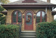 624 S THORNTON AVE, a Bungalow house, built in Madison, Wisconsin in 1925.