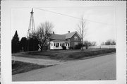 5283 MOSLING RD, a Gabled Ell house, built in Underhill, Wisconsin in 1900.