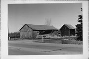 7082 US HIGHWAY 41, a Astylistic Utilitarian Building barn, built in Little River, Wisconsin in 1890.
