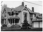 Dickinson, Decatur and Kate, House, a Building.