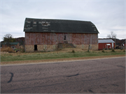 S2090 COUNTY HIGHWAY E, a Astylistic Utilitarian Building barn, built in Waumandee, Wisconsin in 1900.
