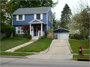 4170 NAKOMA RD, a Colonial Revival/Georgian Revival house, built in Madison, Wisconsin in 1949.