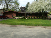 3979 PLYMOUTH CIR, a Ranch house, built in Madison, Wisconsin in 1958.