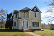 611 4TH ST S 611 4TH ST S, a Queen Anne house, built in Wisconsin Rapids, Wisconsin in 1903.