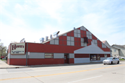 1128 La Crosse St, a Commercial Vernacular tavern/bar, built in La Crosse, Wisconsin in .