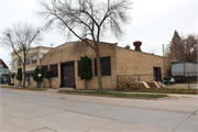 339-347 E STEWART ST (AKA 1982 S HILBERT ST), a Astylistic Utilitarian Building industrial bldg/manufacturing facility, built in Milwaukee, Wisconsin in 1917.