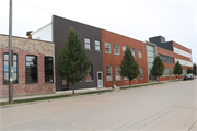 427 E STEWART ST, a Contemporary industrial bldg/manufacturing facility, built in Milwaukee, Wisconsin in 1947.