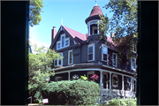 2732 N SHEPARD AVE, a Queen Anne house, built in Milwaukee, Wisconsin in 1896.