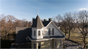 5000 W NATIONAL AVE, a Queen Anne house, built in Milwaukee, Wisconsin in 1868.