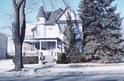 330 W 6TH ST, a Queen Anne house, built in Appleton, Wisconsin in 1890.
