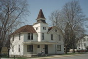 105 TAYLOR ST, a Queen Anne house, built in Kaukauna, Wisconsin in 1912.