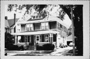 521-523 W 8TH ST 521-523 W 8TH ST, a American Foursquare house, built in Appleton, Wisconsin in 1922.