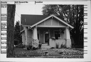 1521 APPLETON ST, a Bungalow house, built in Appleton, Wisconsin in 1921.