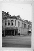 101 E COLLEGE AVE, a Italianate small retail building, built in Appleton, Wisconsin in 1878.