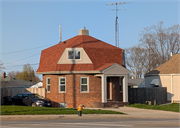 2016 RAPIDS DR 2016 RAPIDS DR, a Octagon house, built in Racine, Wisconsin in 1947.