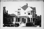 303 N DREW ST, a Queen Anne house, built in Appleton, Wisconsin in 1901.