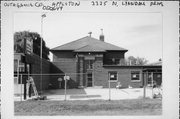 3335 N LYNNDALE DR, a Astylistic Utilitarian Building one to six room school, built in Appleton, Wisconsin in 1931.