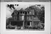 402 E NORTH ST, a Queen Anne house, built in Appleton, Wisconsin in 1906.