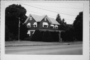1815 S ONEIDA ST, a Gabled Ell house, built in Appleton, Wisconsin in 1881.