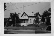 1720 W SPENCER ST, a Gabled Ell house, built in Appleton, Wisconsin in 1885.