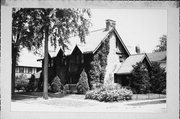 304 N UNION ST, a Arts and Crafts house, built in Appleton, Wisconsin in 1906.