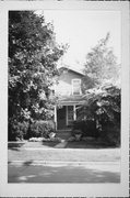820 E WASHINGTON ST, a Front Gabled house, built in Appleton, Wisconsin in 1880.