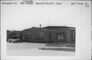 313 WOLF RIVER DR, a Astylistic Utilitarian Building industrial bldg/manufacturing facility, built in New London, Wisconsin in 1918.