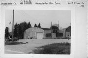 313 WOLF RIVER DR, a Astylistic Utilitarian Building industrial bldg/manufacturing facility, built in New London, Wisconsin in 1918.