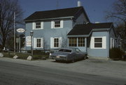 2635 N MEQUON RD, a Gabled Ell inn, built in Mequon, Wisconsin in 1855.