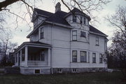 842 W Grand Ave, a Queen Anne house, built in Port Washington, Wisconsin in 1900.