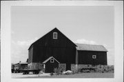 N4429 STATE HIGHWAY 57, a Astylistic Utilitarian Building barn, built in Saukville, Wisconsin in 1894.