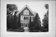W61 N469 WASHINGTON AVE, a Queen Anne house, built in Cedarburg, Wisconsin in 1907.