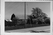 12246 N FARMDALE RD, a Astylistic Utilitarian Building barn, built in Mequon, Wisconsin in 1888.