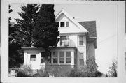 11420 W FREISTADT RD, a Queen Anne house, built in Mequon, Wisconsin in 1910.