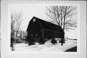 806 W  GLEN OAKS LN, a Astylistic Utilitarian Building barn, built in Mequon, Wisconsin in .