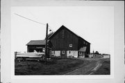 3622 W HIGHLAND RD, a Astylistic Utilitarian Building barn, built in Mequon, Wisconsin in 1866.