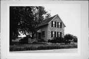 7105 W MEQUON RD / STATE HIGHWAY 167, a Side Gabled house, built in Mequon, Wisconsin in 1910.