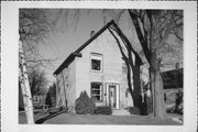 120 E CLEVELAND ST 120 E CLEVELAND ST, a Front Gabled house, built in Port Washington, Wisconsin in 1895.