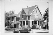 149 GREEN BAY RD, a Queen Anne house, built in Thiensville, Wisconsin in 1909.