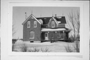 LINCOLN DR, N SIDE, .3 M W OF STATE HIGHWAY 183, a Gabled Ell house, built in El Paso, Wisconsin in .