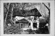537 E MAPLE ST, a Gabled Ell house, built in River Falls, Wisconsin in 1900.