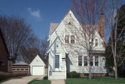 1916 Park St, a English Revival Styles house, built in Middleton, Wisconsin in 1933.