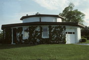 5723 DURAND AVE, a Octagon house, built in Mount Pleasant, Wisconsin in 1947.