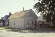 2063 ERIE ST, a Italianate house, built in Racine, Wisconsin in 1904.