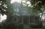 1526 COLLEGE AVE, a Italianate house, built in Racine, Wisconsin in 1878.