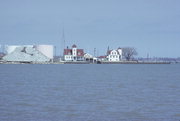 REICHERT CT, NORTH PIER AT ENTRANCE TO RACINE HARBOR, a Queen Anne lifesaving station facility/lighthouse, built in Racine, Wisconsin in 1866.