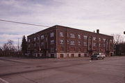 1421-1429 W 6TH ST, a Colonial Revival/Georgian Revival apartment/condominium, built in Racine, Wisconsin in 1928.