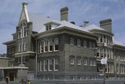 1325 PARK AVE, a High Victorian Italianate elementary, middle, jr.high, or high, built in Racine, Wisconsin in 1855.