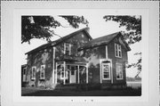 ENGLISH SETTLEMENT AVE, a Queen Anne house, built in Rochester, Wisconsin in 1903.